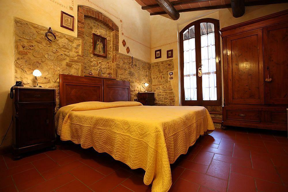 Agriturismo Casanova Di Pescille Сан-Джиміньяно Екстер'єр фото